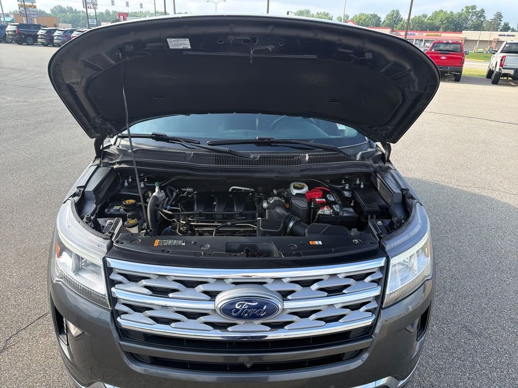 Used 2018 Gray Ford Limited image 11
