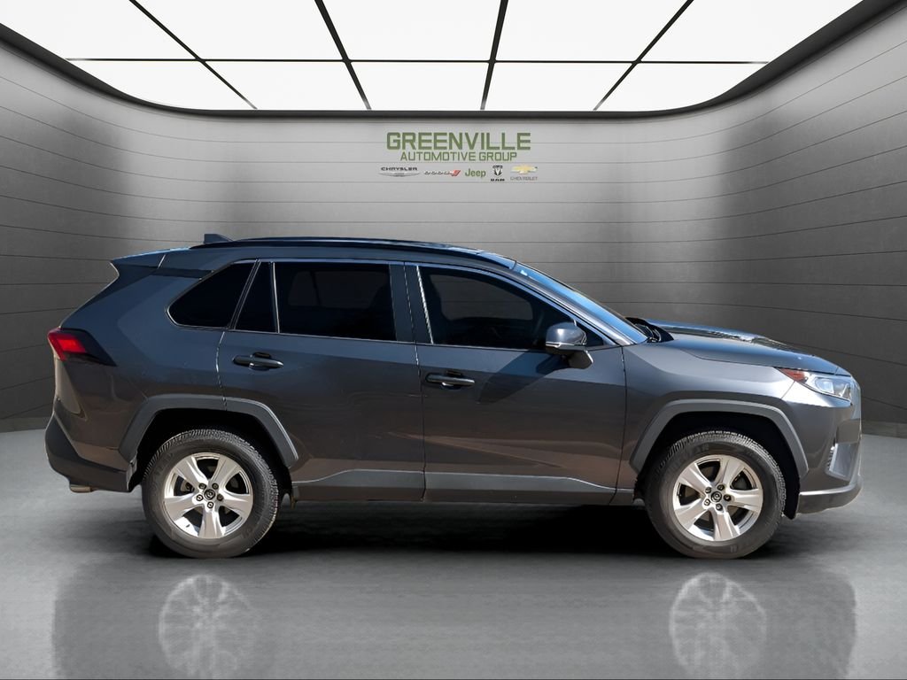 Used 2020 Magnetic Gray Metallic Toyota XLE image 8