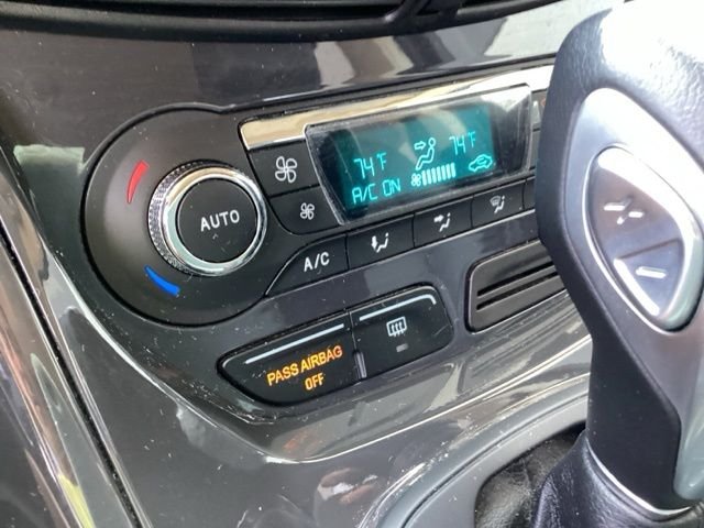 Used 2016 Blue Ford Titanium image 28