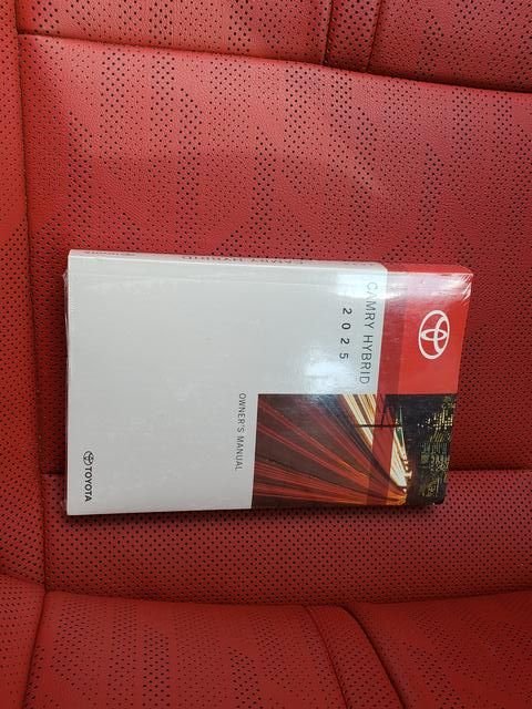 Used 2025  Toyota XSE image 23