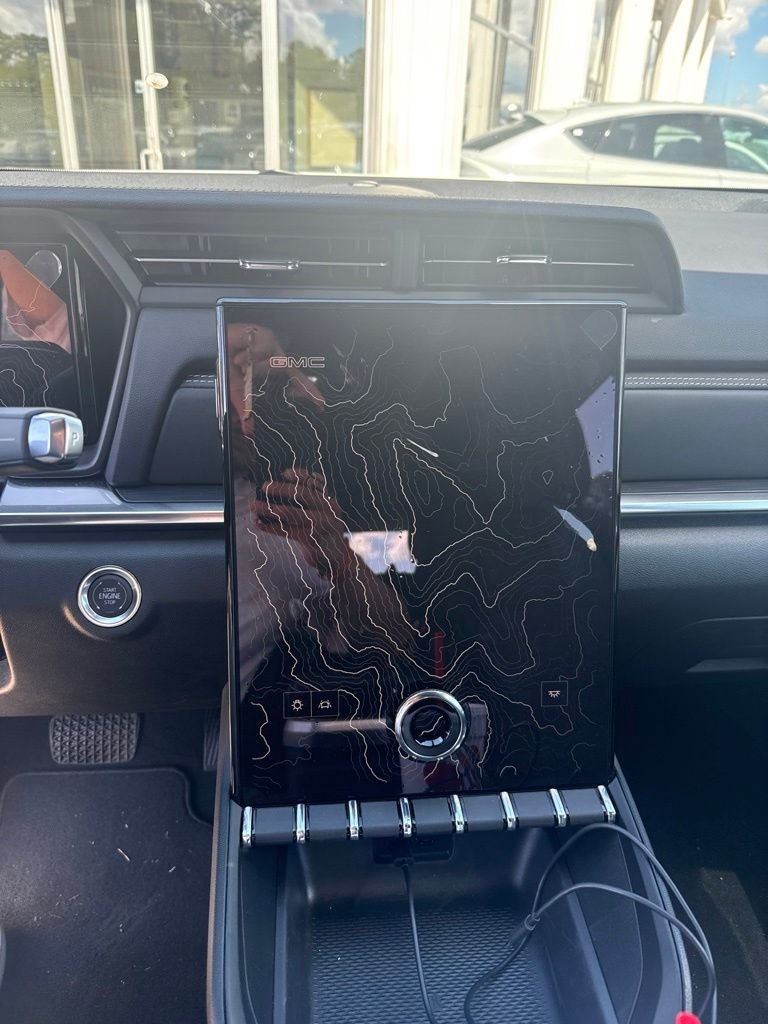 Used 2026 White GMC Elevation image 5