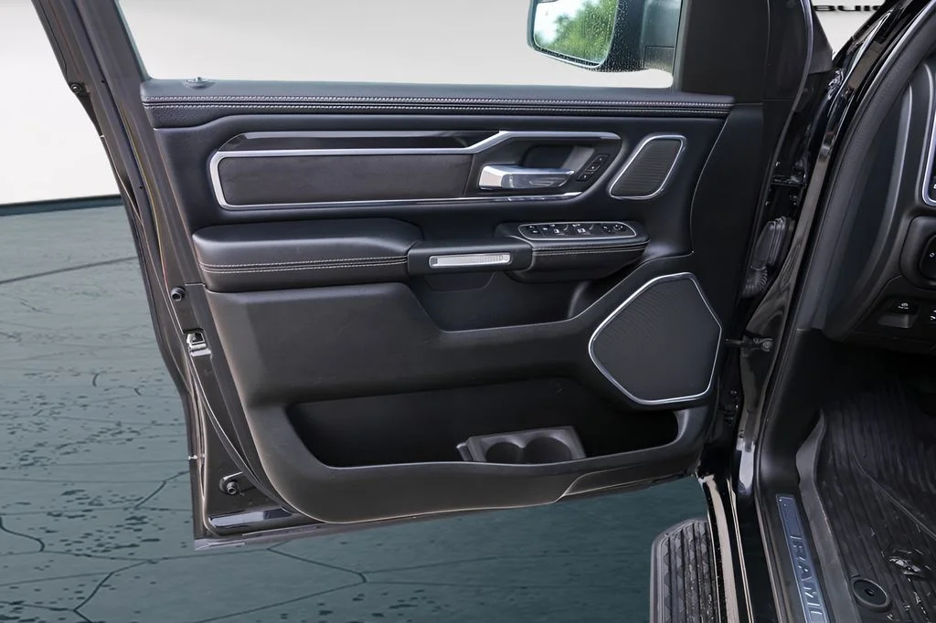Used 2022 Black Ram Laramie image 27