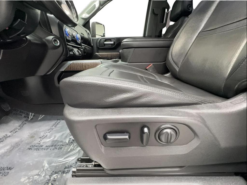 Used 2021 Black GMC Denali image 23