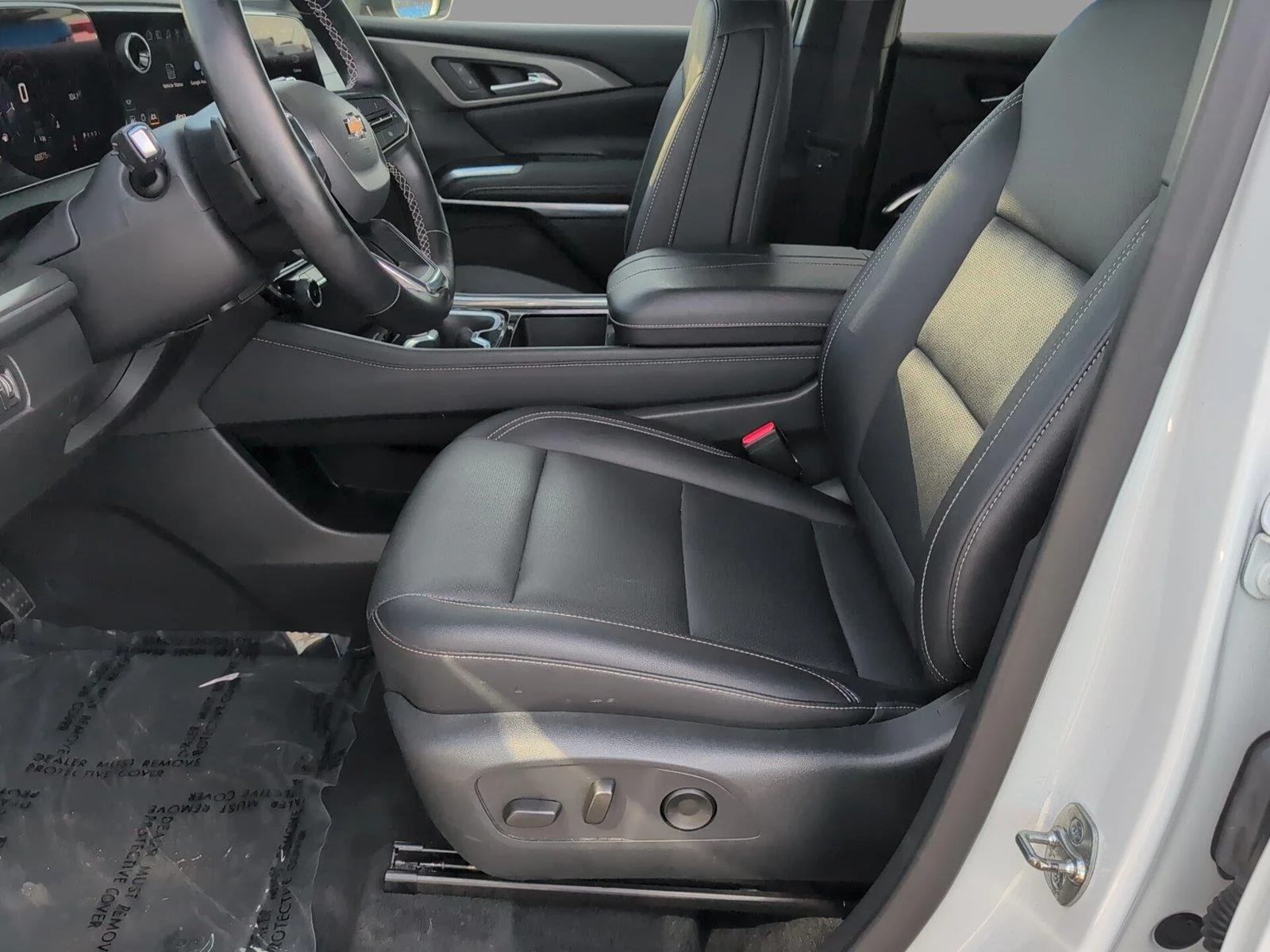 Used 2024 Downpour Metallic GMC SLE image 13