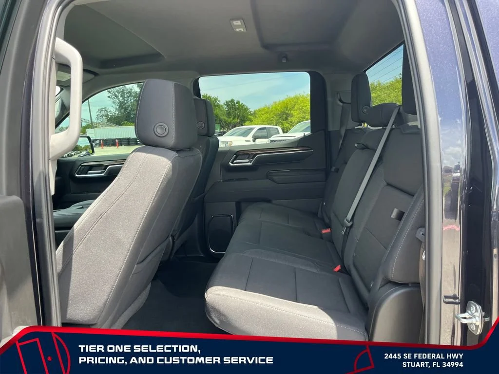 Used 2025 Titanium Rush Metallic GMC Elevation image 11