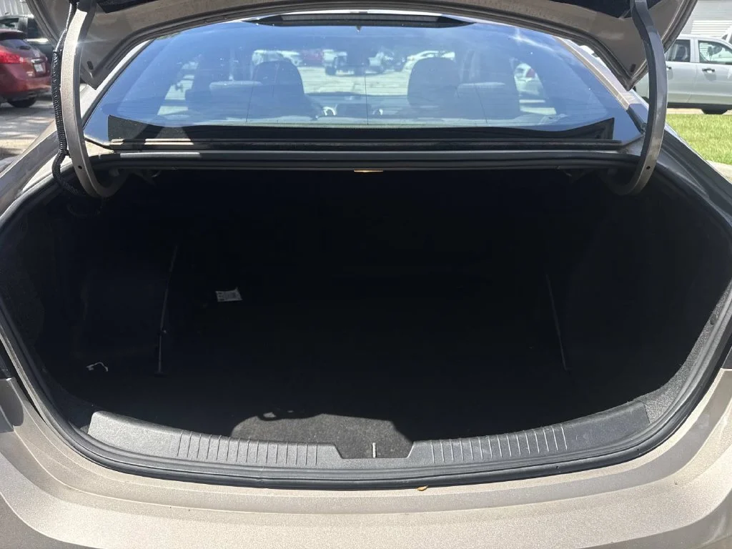 Used 2023 Gray Chevrolet LT image 15