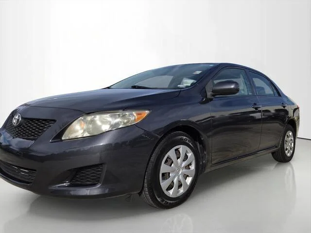 Used 2010 Magnetic Gray Metallic Toyota LE image 8