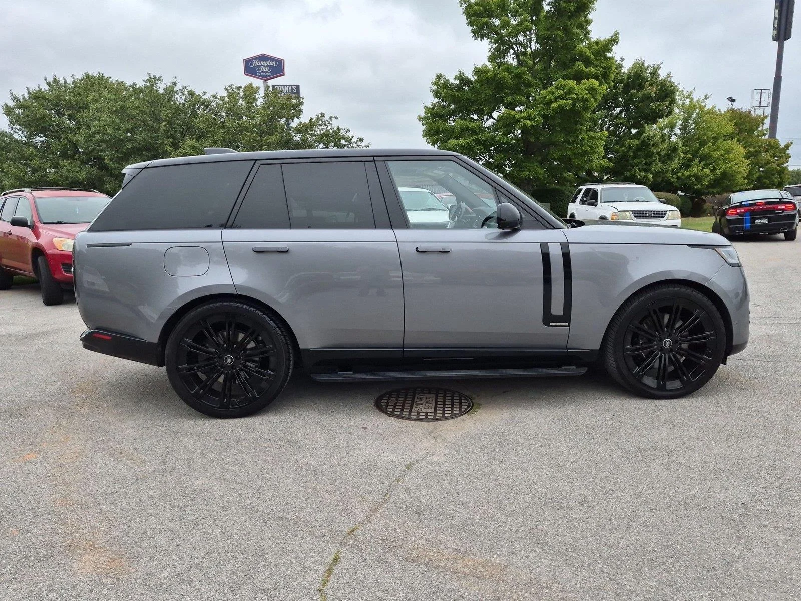 Used 2023 Eiger Grey Metallic Land Rover Autobiography image 6
