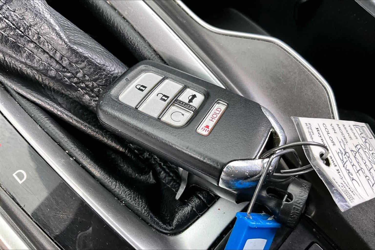 Used 2021 Lunar Silver Metallic Honda Sport image 15