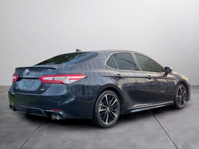 Used 2020 Blue Toyota XSE V6 image 4