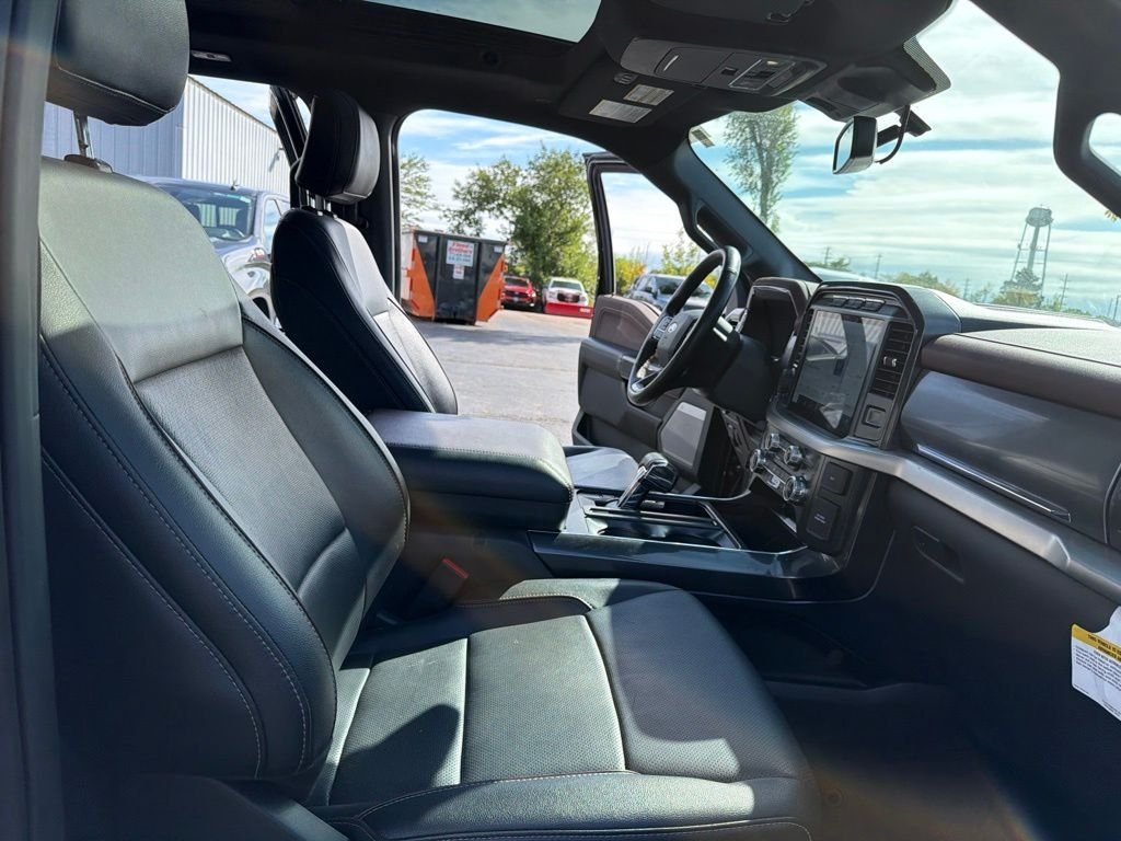 Used 2022 Black Ford Lariat image 23
