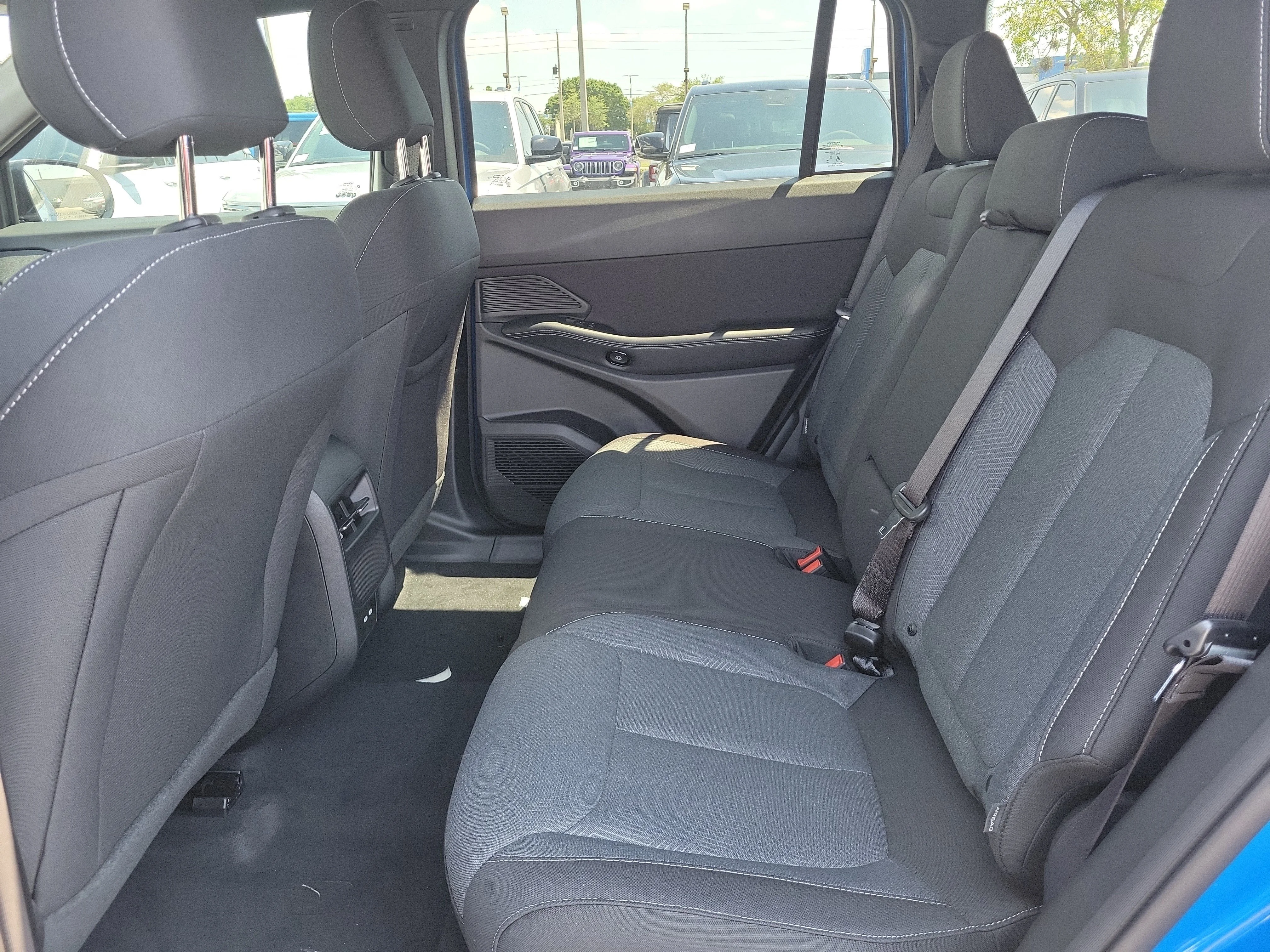 New 2026 Hydro Blue Pearlcoat Jeep Laredo image 9
