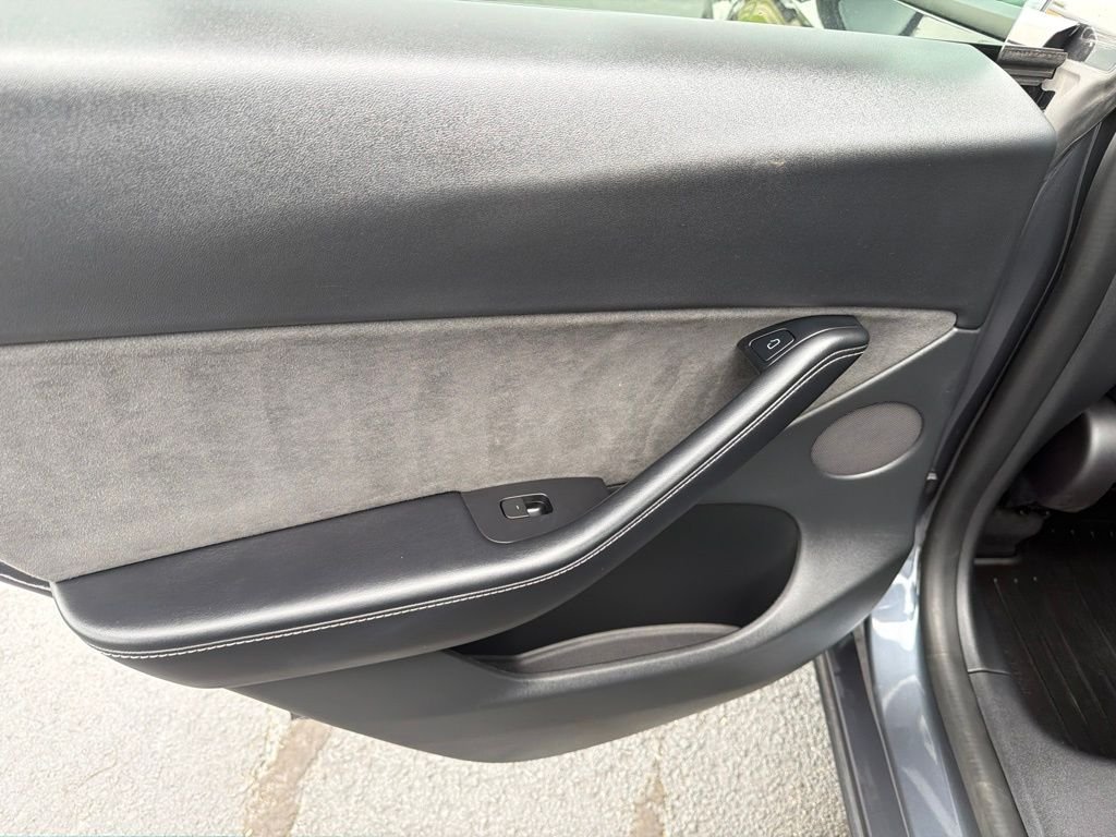 Used 2022 Gray Tesla Performance image 12
