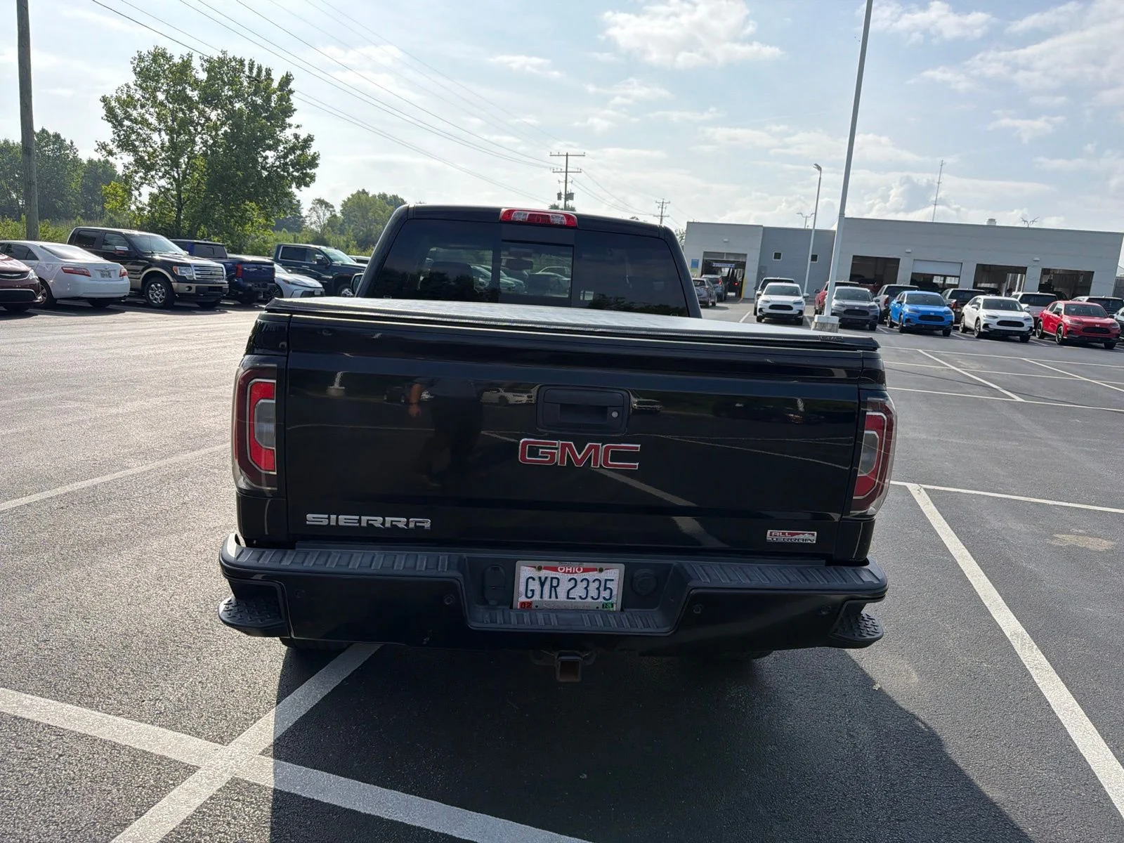 Used 2017 Black GMC SLT image 5