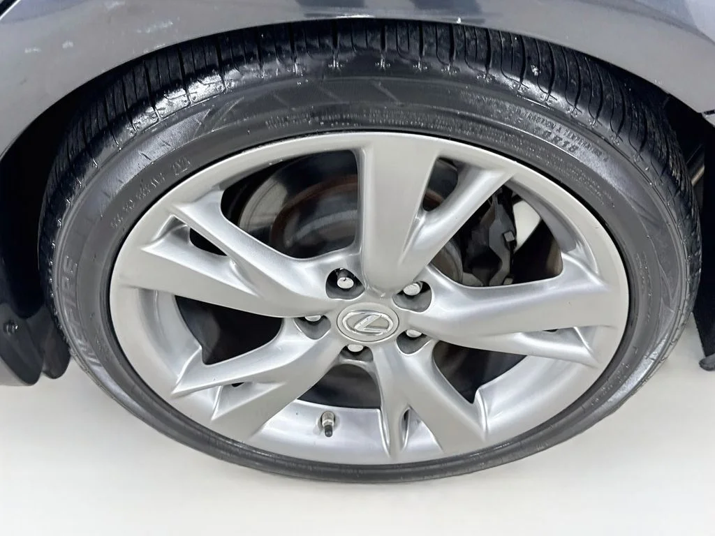 Used 2009 Gray Lexus 250 image 41