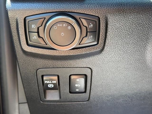 Used 2018 Black Ford XLT image 23