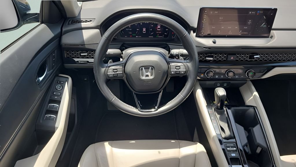 Used 2025 Gray Honda EX-L image 12