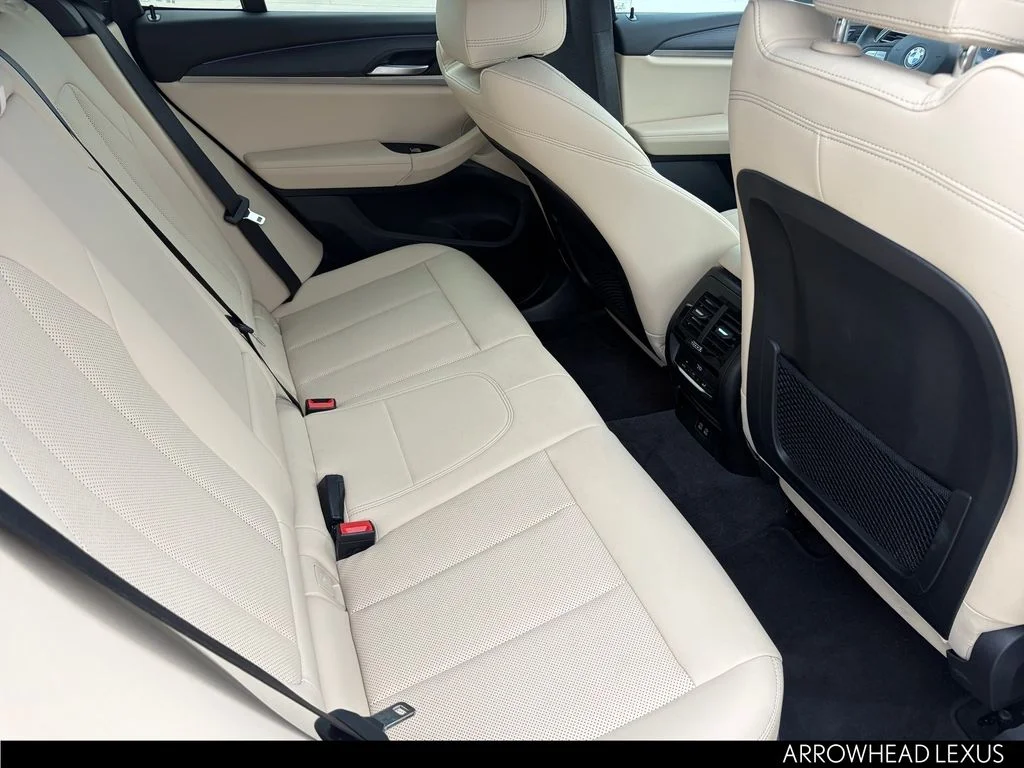 Used 2024 White BMW xDrive30i image 31