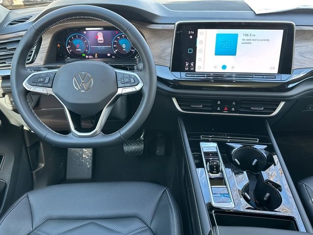 New 2026 Black Volkswagen 2.0T SE w/Technology image 14
