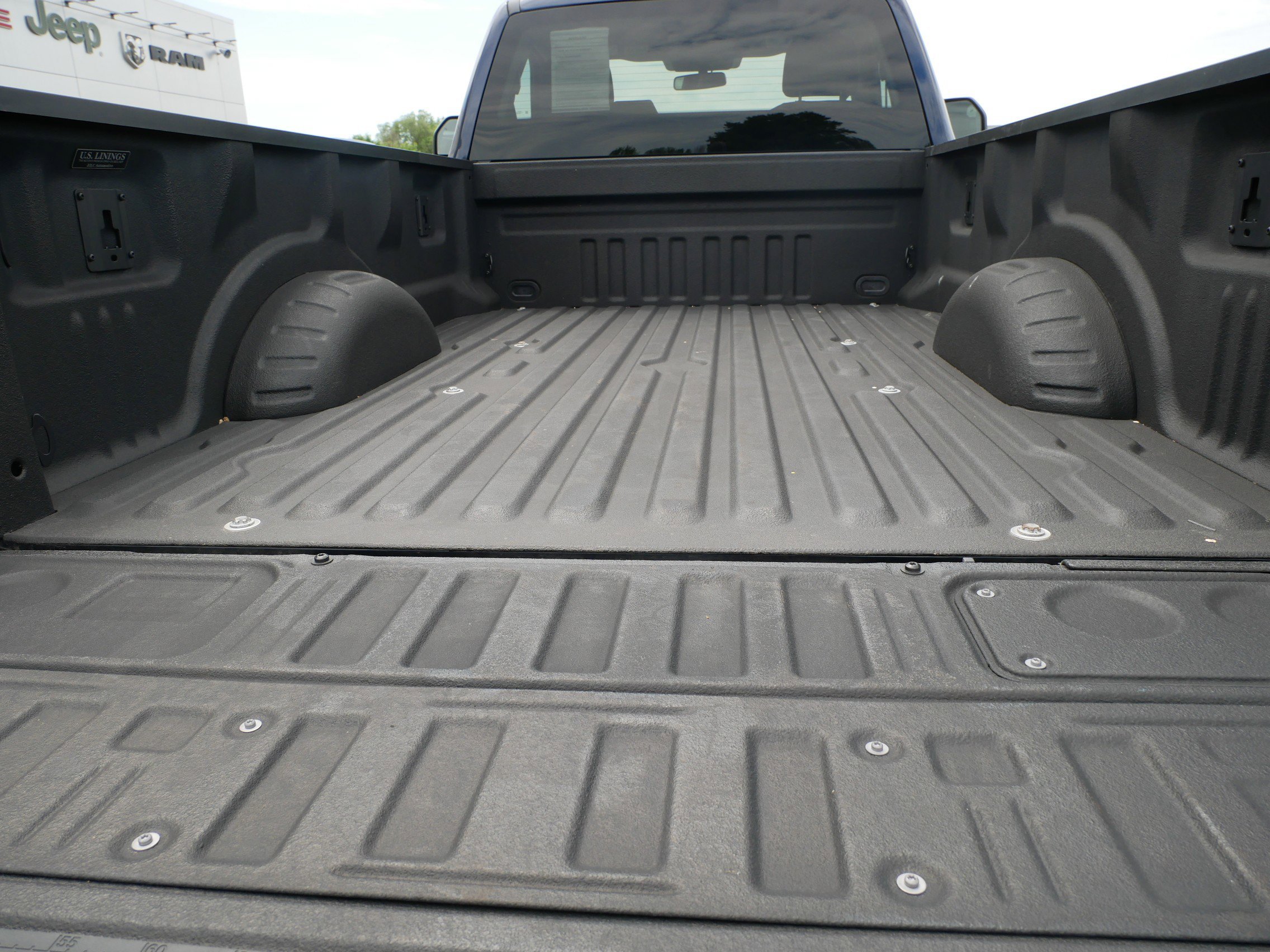 Used 2023 Blue Ford XLT image 10
