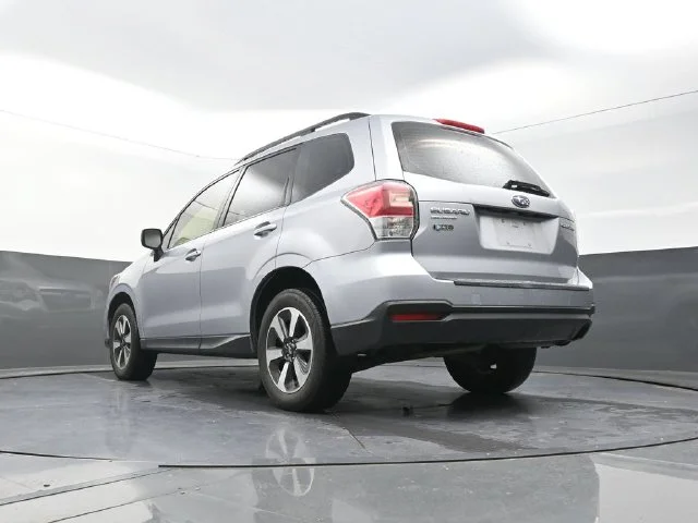 Used 2018 Silver Subaru 2.5i image 35