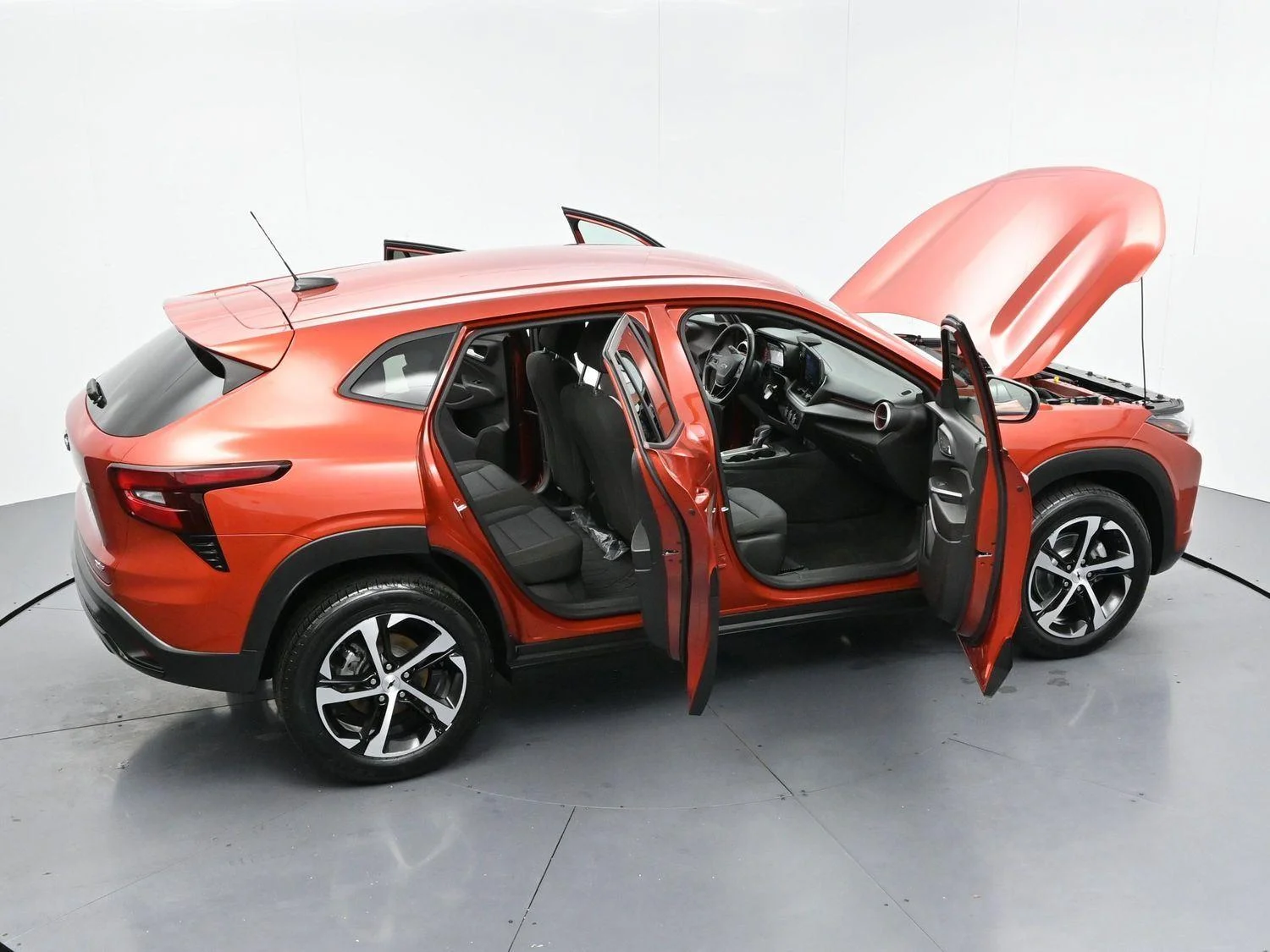 Used 2024 Cayenne Orange Metallic Chevrolet 1RS image 36