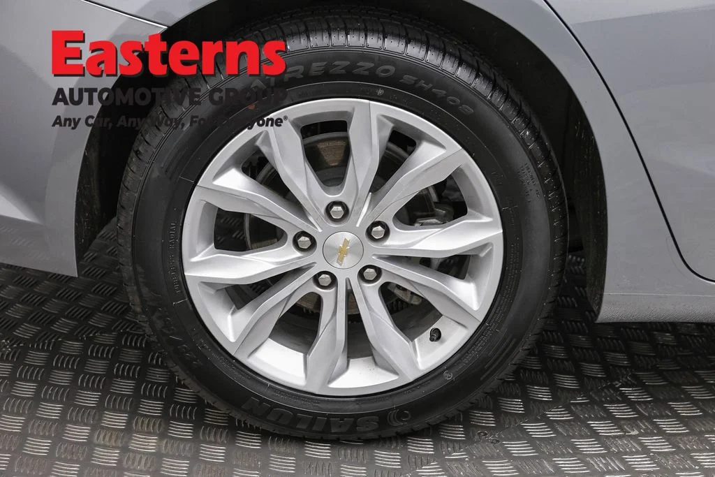 Used 2024 Gray Chevrolet LT image 30
