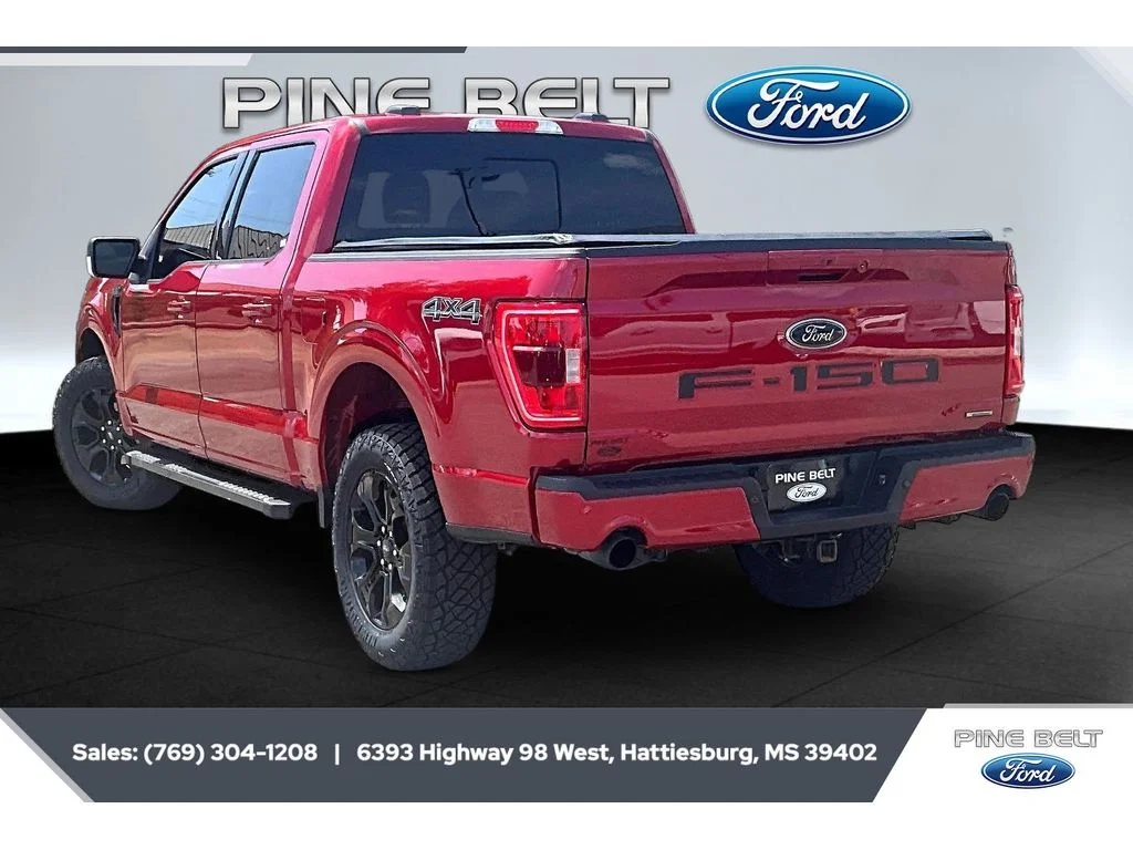 Used 2022 Rapid Red Metallic Tinted Clearcoat Ford XLT image 2