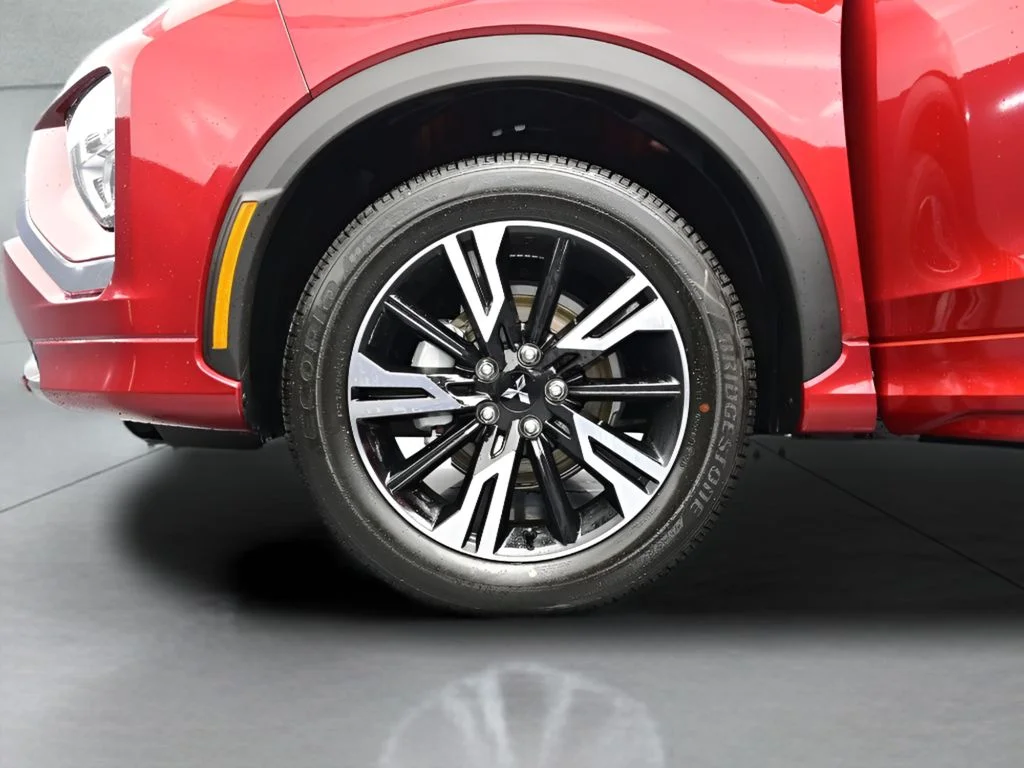 New 2026 Red Diamond Mitsubishi SEL image 23
