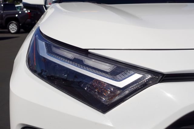 2024 Toyota RAV4 XLE - Photo 6