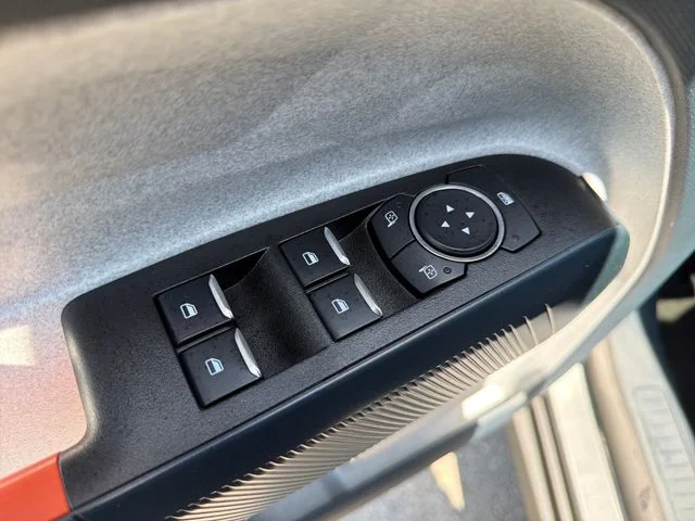Used 2024 Gray Ford XLT image 17