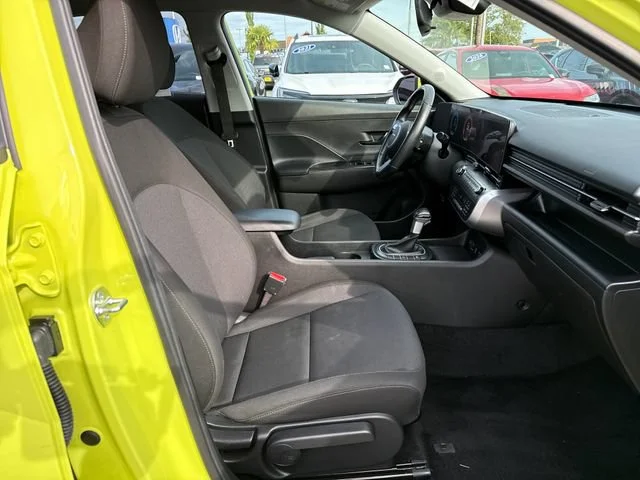 Used 2025 Neoteric Yellow Hyundai SEL image 9