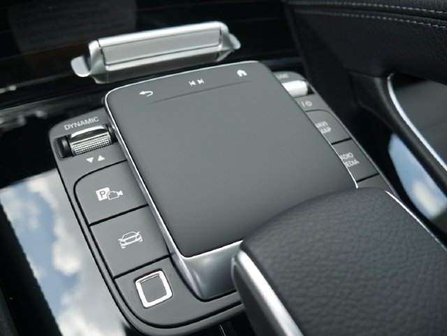 New 2026 MANUFAKTUR Moonlight White Metallic Mercedes-Benz GLS 450 image 39