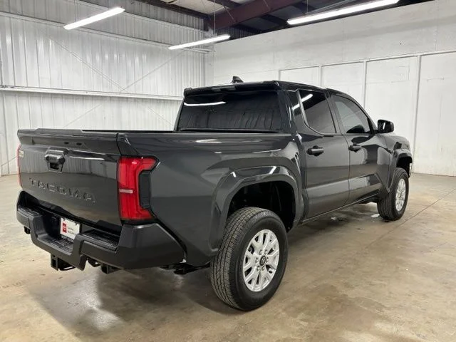 Used 2026  Toyota SR image 7