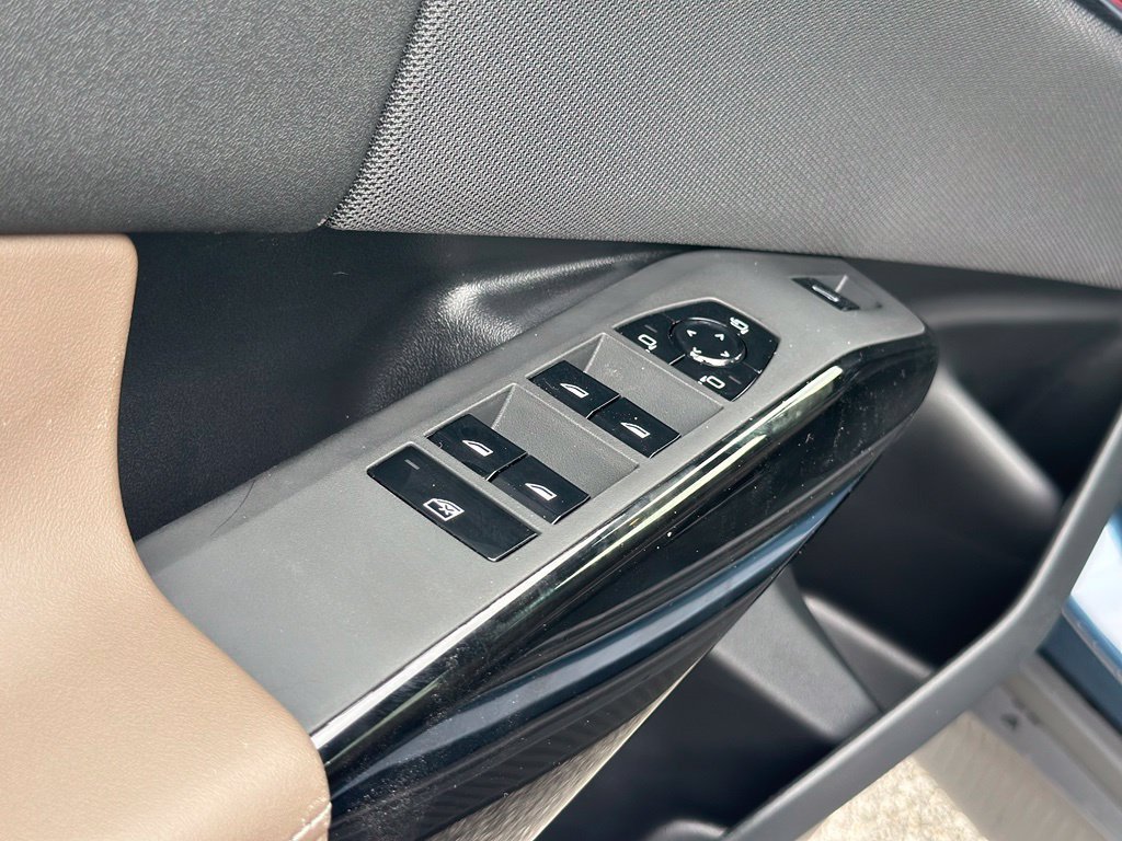 New 2026 Arctic Race Blue metallic BMW 30 xDrive image 19