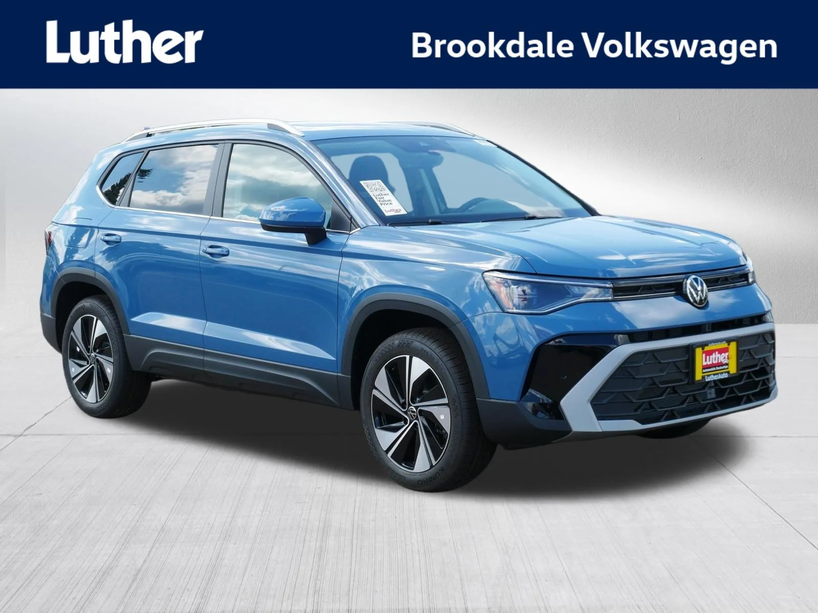 New 2026 Monterey Blue Pearl Volkswagen SE image 1