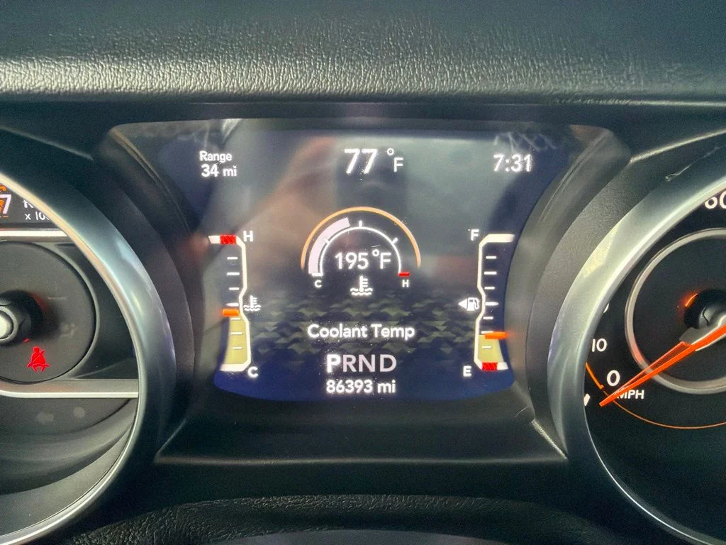 Used 2020 White Jeep Unlimited Sahara image 51