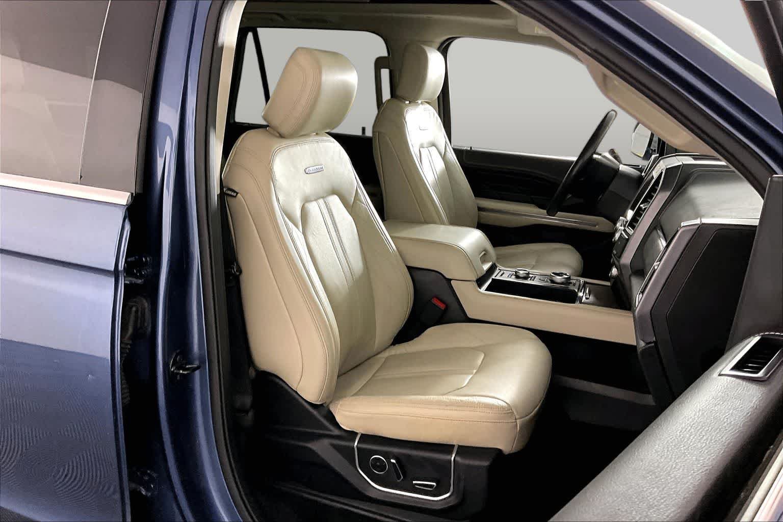 Used 2019 Blue Ford Platinum image 9
