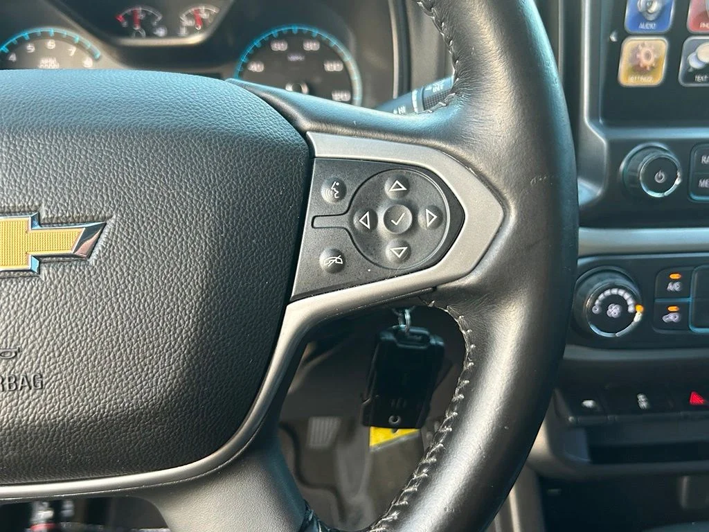 Used 2018 Graphite Metallic Chevrolet LT image 37