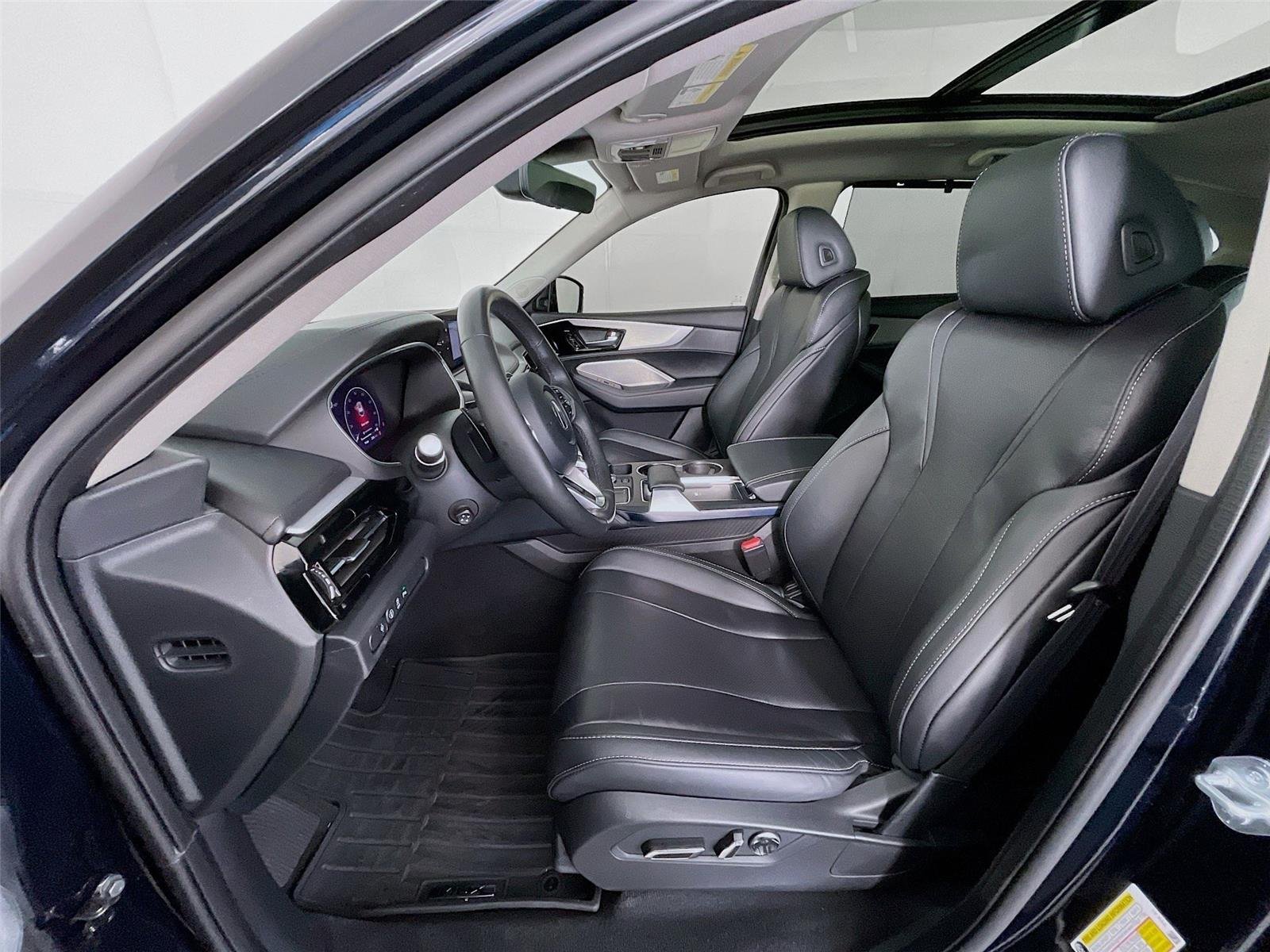 Used 2024 Majestic Black Pearl Acura SH-AWD w/Tech image 24