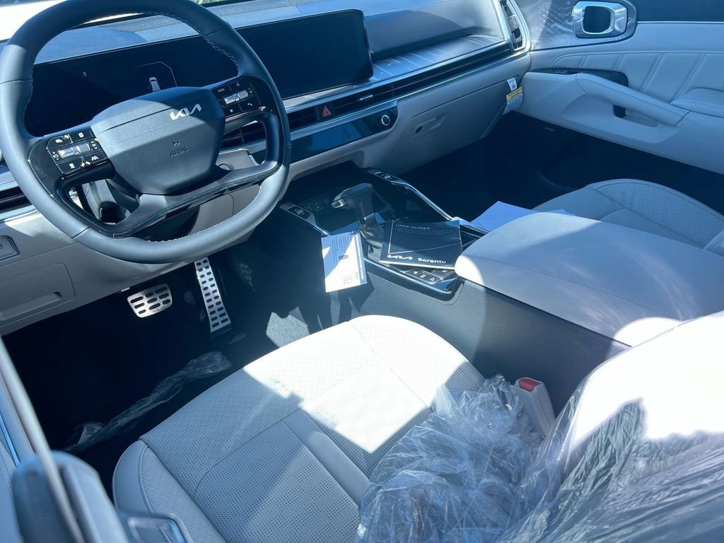 New 2026 Glacial White Pearl Kia SX image 29