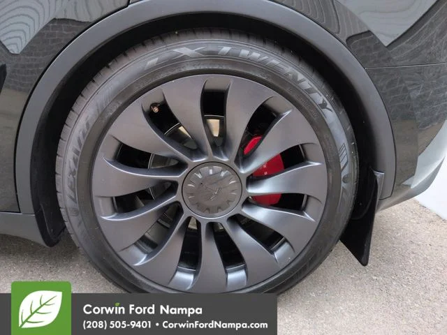 Used 2025 Black Tesla  image 30