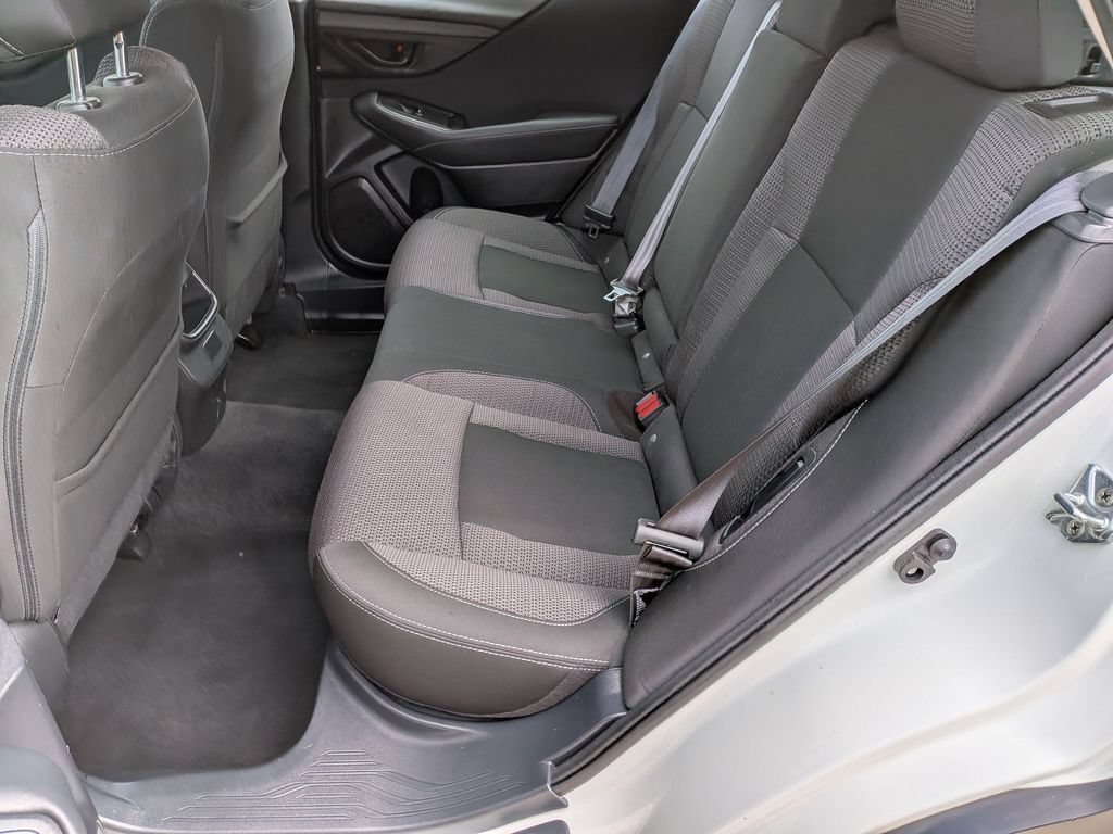 Used 2023 White Subaru 2.5i image 32