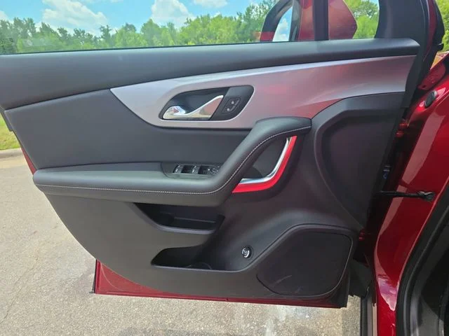 Used 2024 Red Chevrolet LT image 27