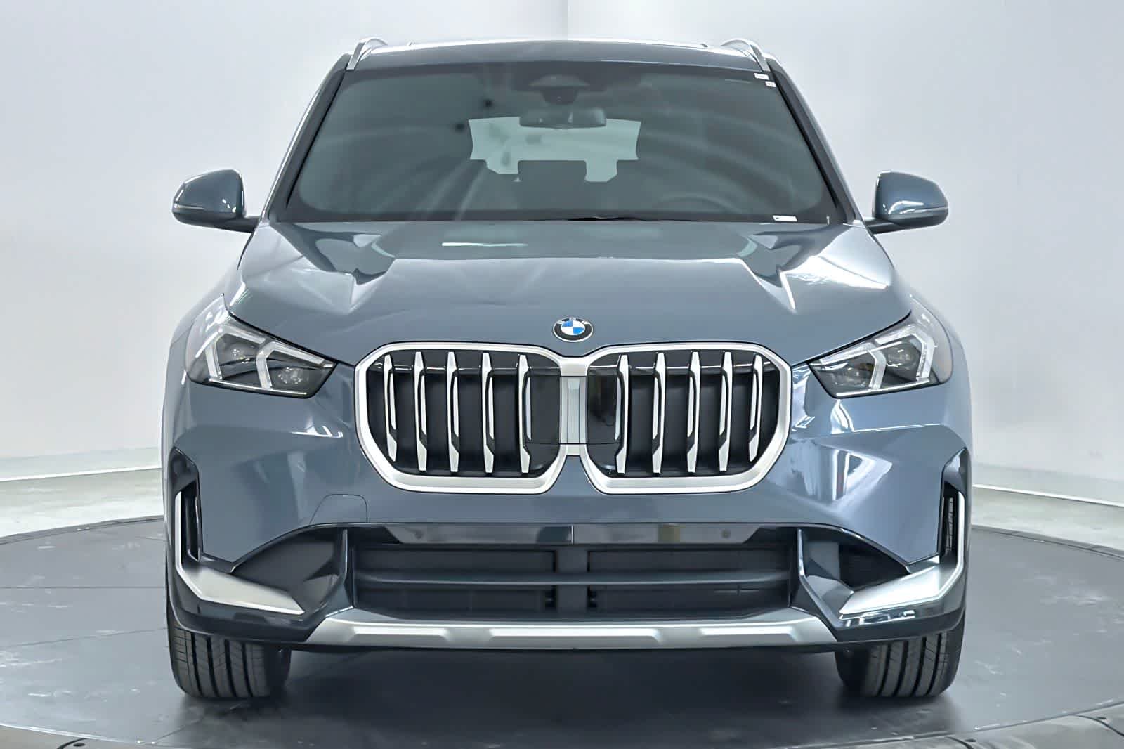 New 2026 Storm Bay Metallic BMW xDrive28i image 10