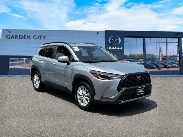 2023 Toyota Corolla Cross LE