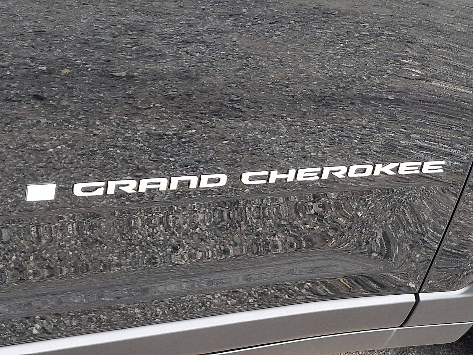 2025 Jeep Grand Cherokee Laredo - Photo 14