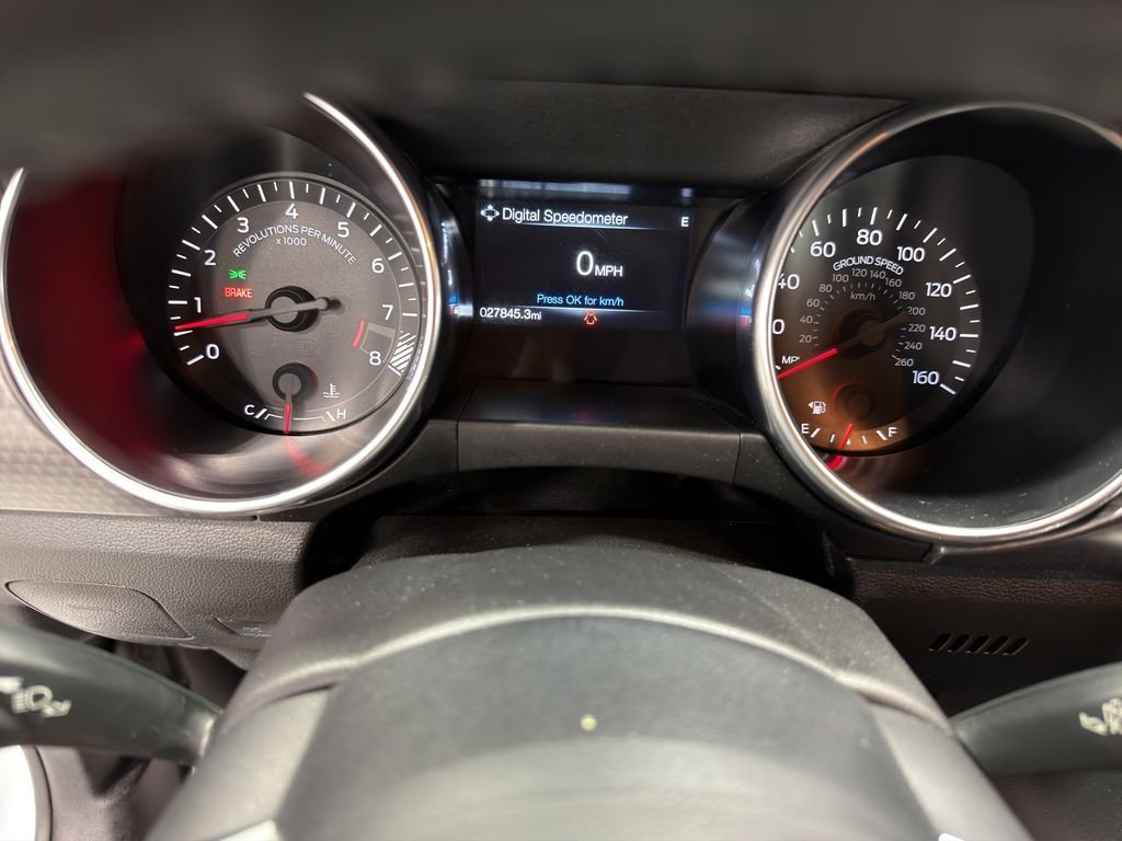 Used 2018 Oxford White Ford GT image 29