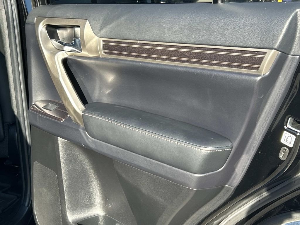 Certified Used 2021 Onyx Black Lexus 460 image 22