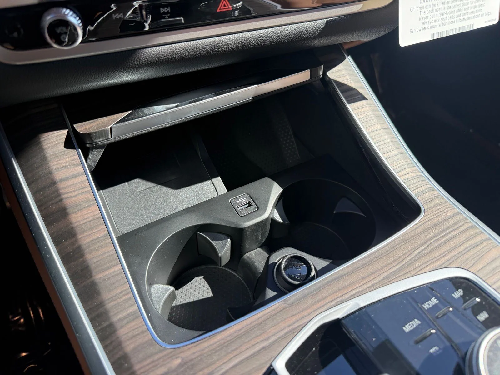 New 2026 Tanzanite Blue II Metallic BMW xDrive40i image 18